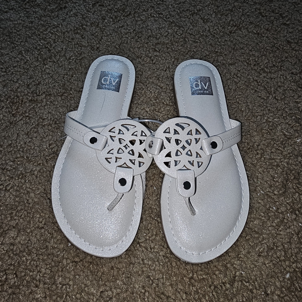 DV Dolce Vita White Kids Sandals Size 1 NEW